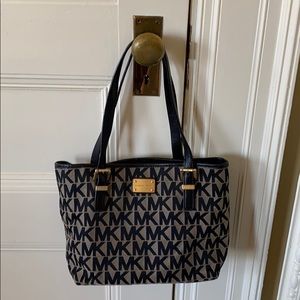 Micheal Kors shoulder bag